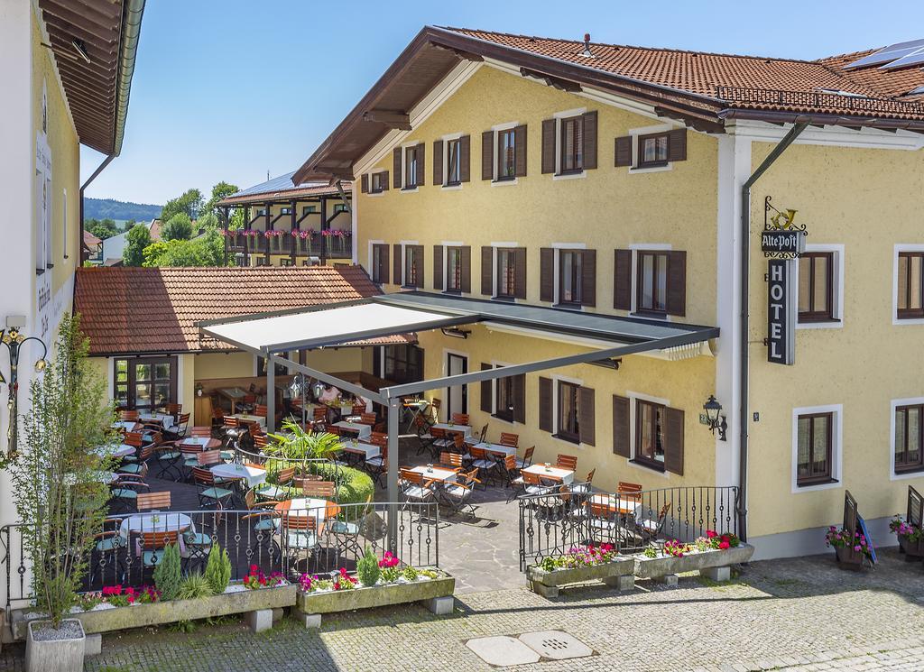 Graefliches Hotel Alte Post Bad Birnbach Exterior photo